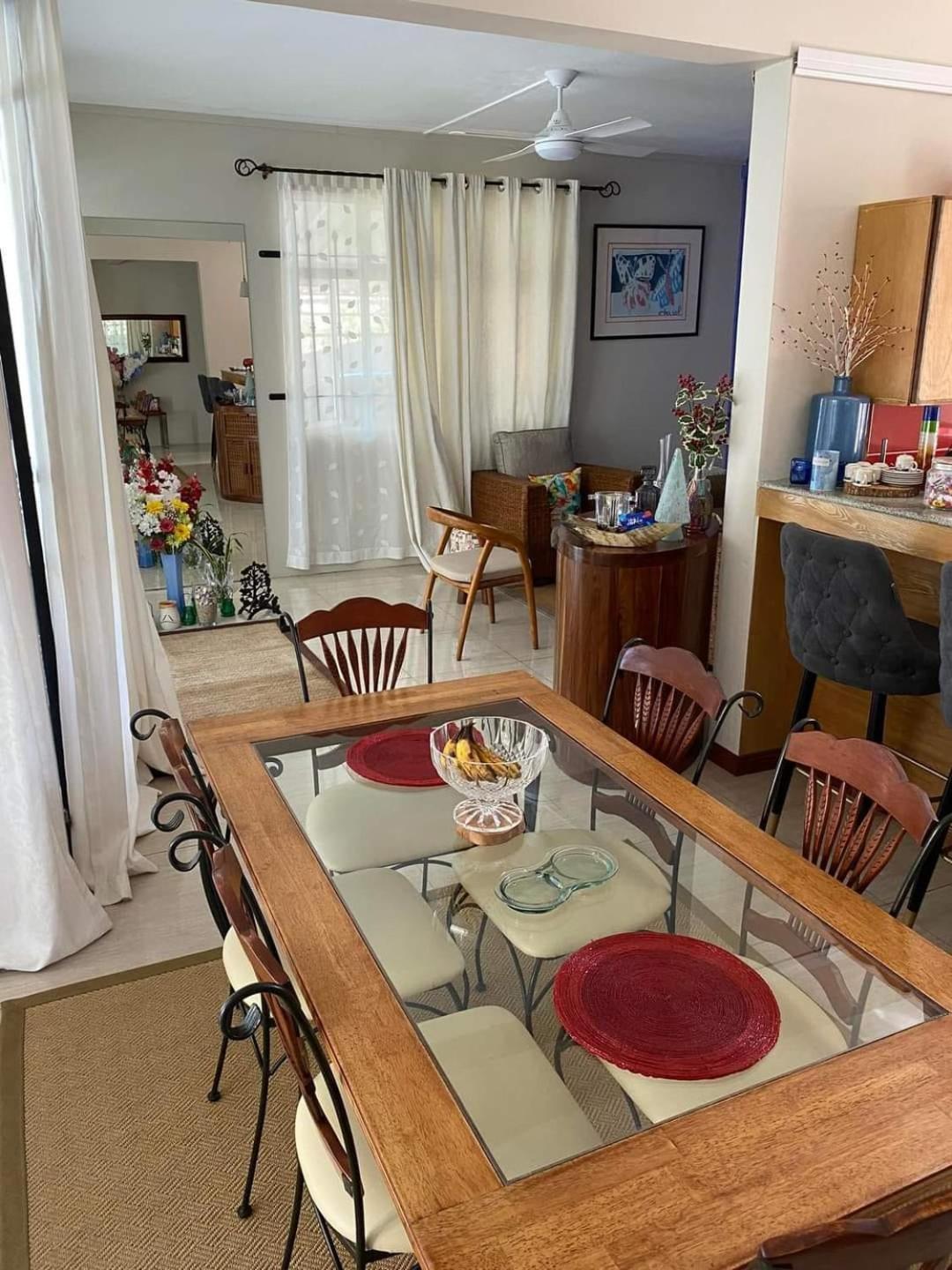 Holiday home Lakaz Du Bonheur